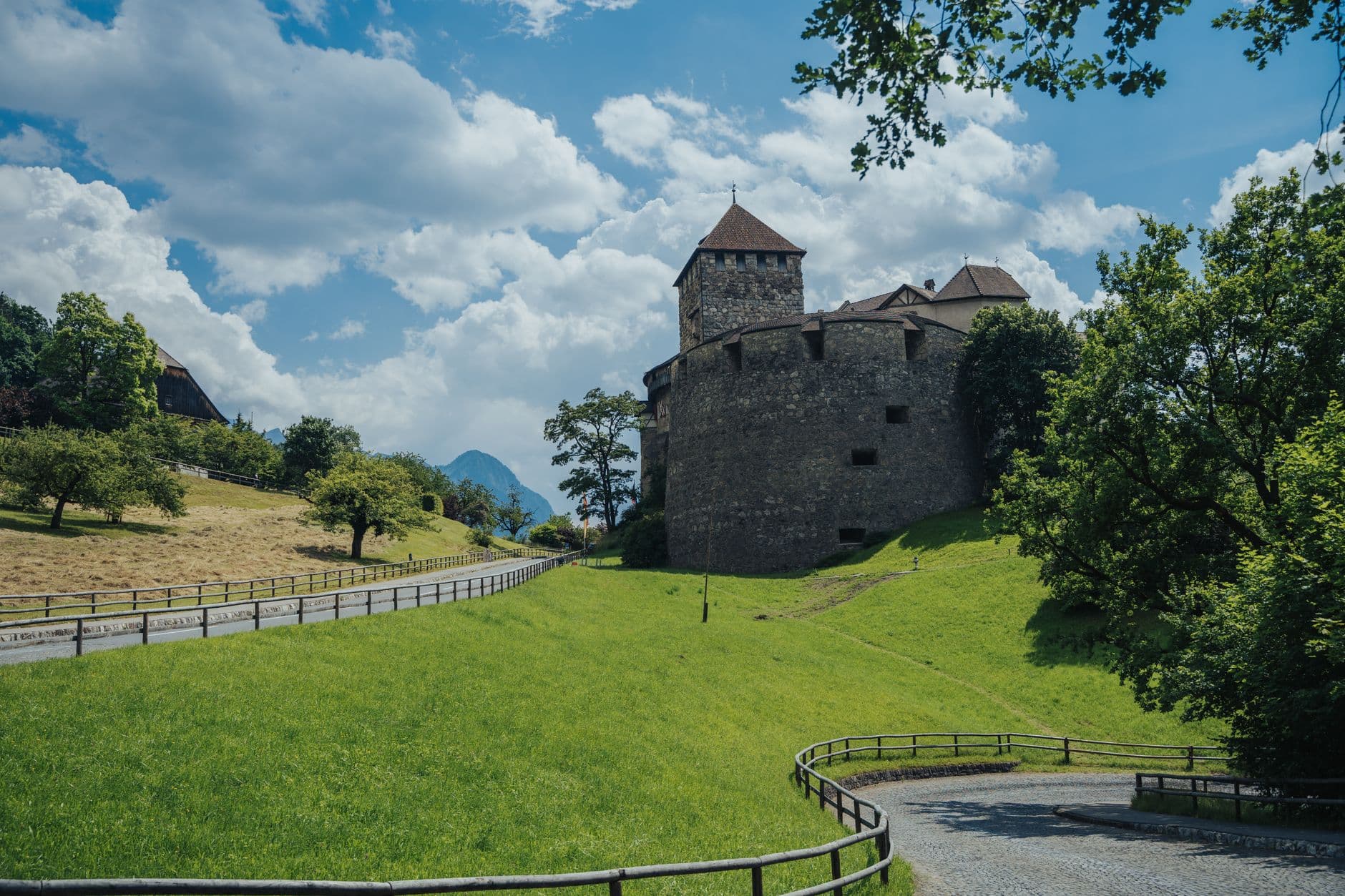 eSIM for Vaduz — destination 1