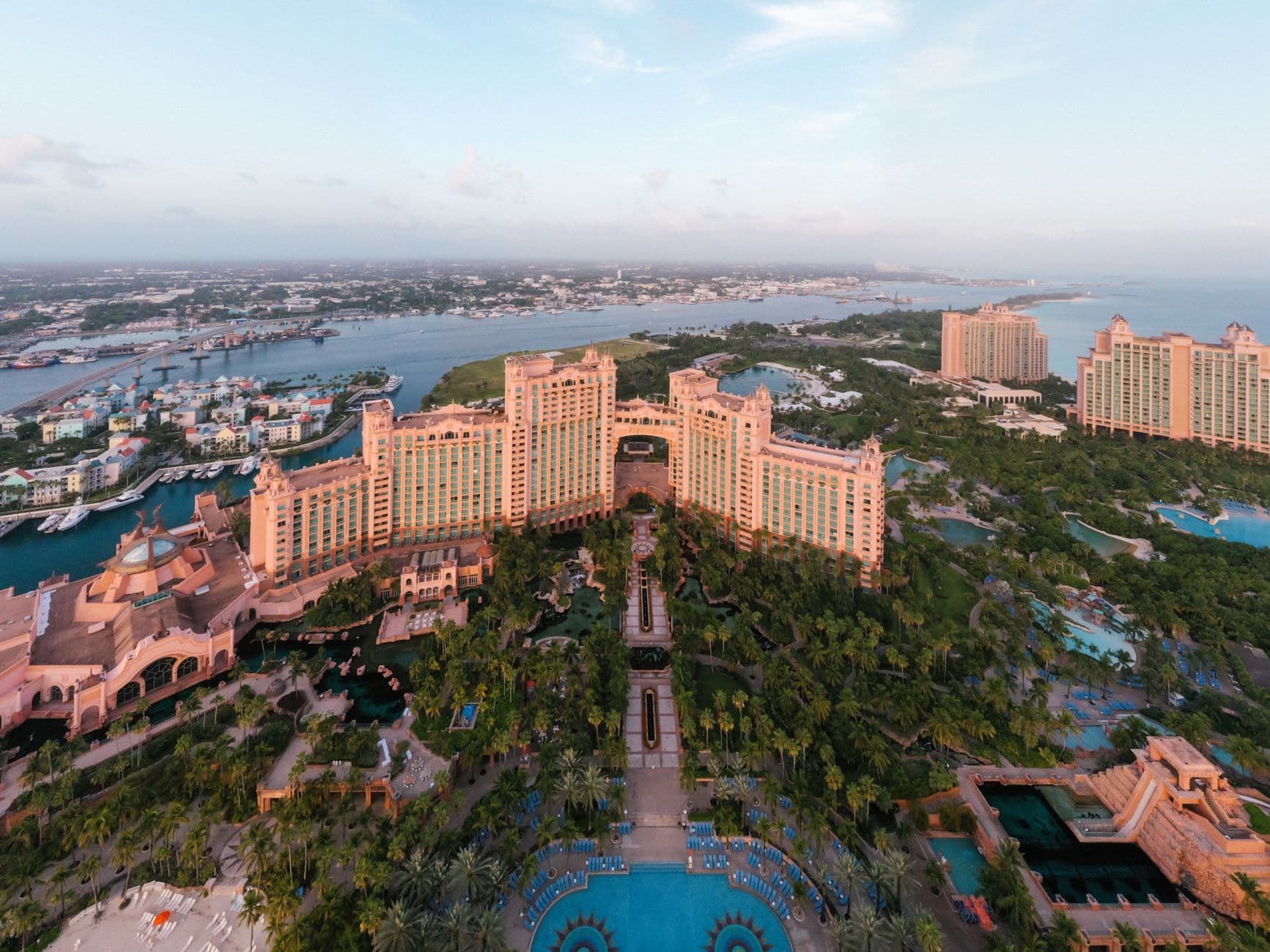 eSIM for Grace Bay Beach — destination 1